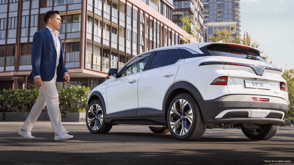 vinfast v6 exterior rear